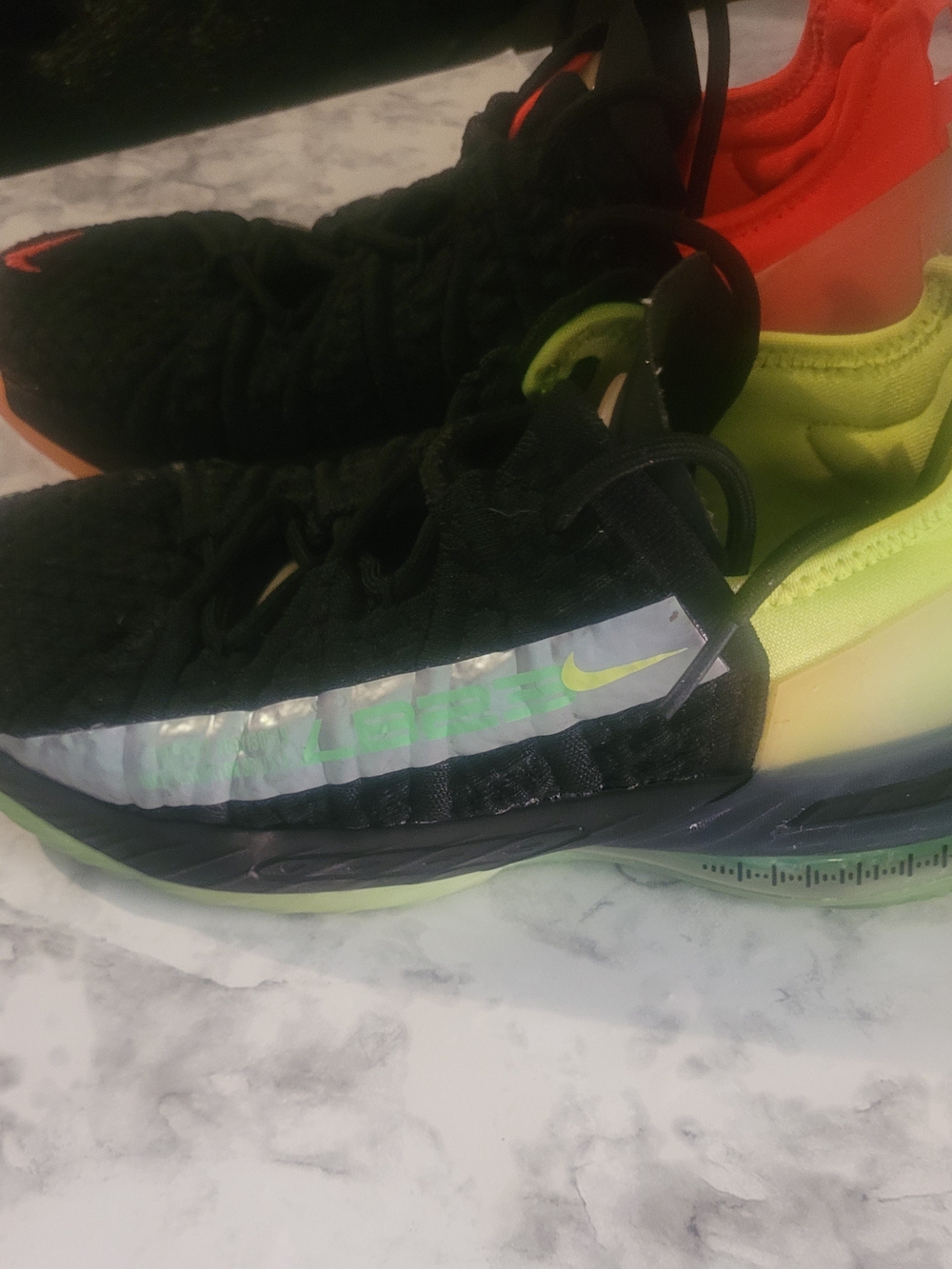 Nike  LeBron XVIII 18 GS Black Crimson Volt Shoes Size 6Y Women's 7.5